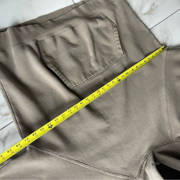 Fear of God Essentials Taupe Pullover Hoodie Size Mens XL - Picture 11 of 13